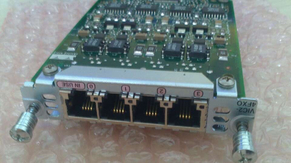 Cisco original module VIC2-4FXO